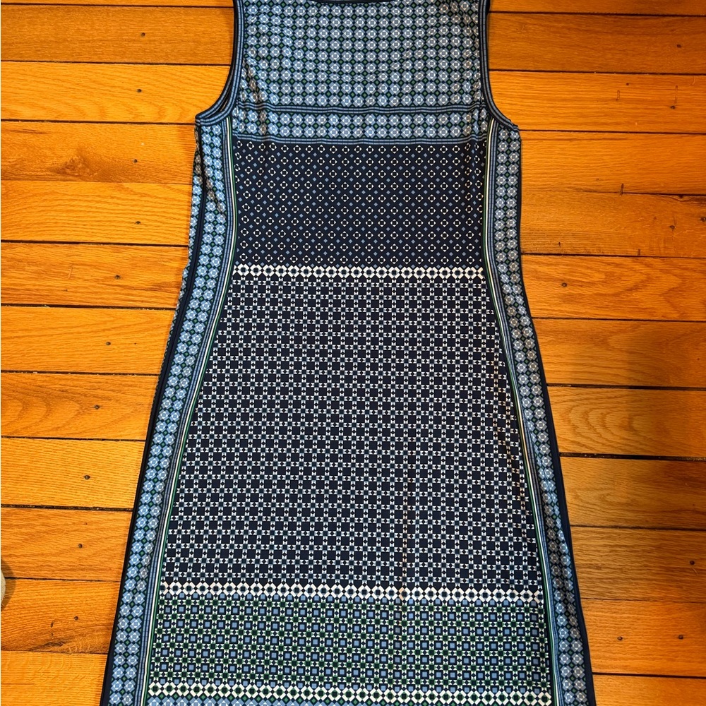 Max Studio Navy And White Patterned Sleeveless Mi… - image 3